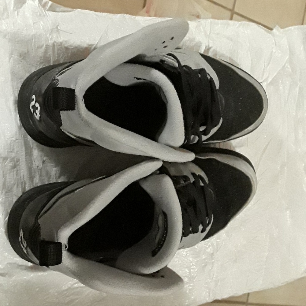 *SOLD* Nike Air Jordan shoes size 13 - Picture 1 of 6